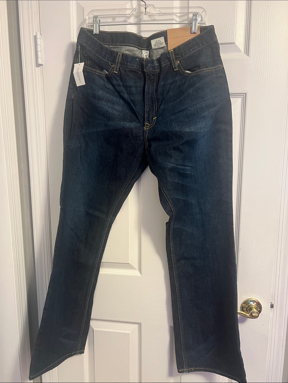 Banana Republic Men's denim jeans. Dark rinse. Size 35/32. Brand new.
